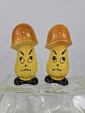 VINTAGE ANTHROPOMORPHIC GRUMPY MUSHROOM SALT/PEPPER SHAKER JAPAN White Elephant