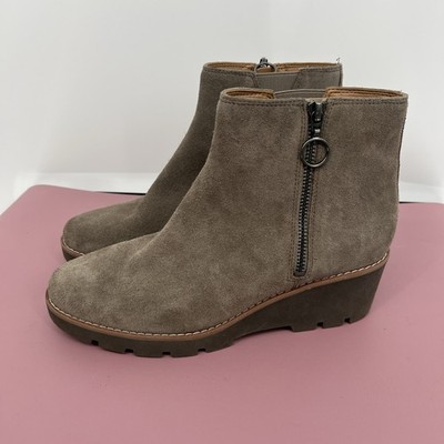 Vionic Hazel Gray Suede Ankle Boots Wedge Zip Womens 8 Comfort Water-repellent