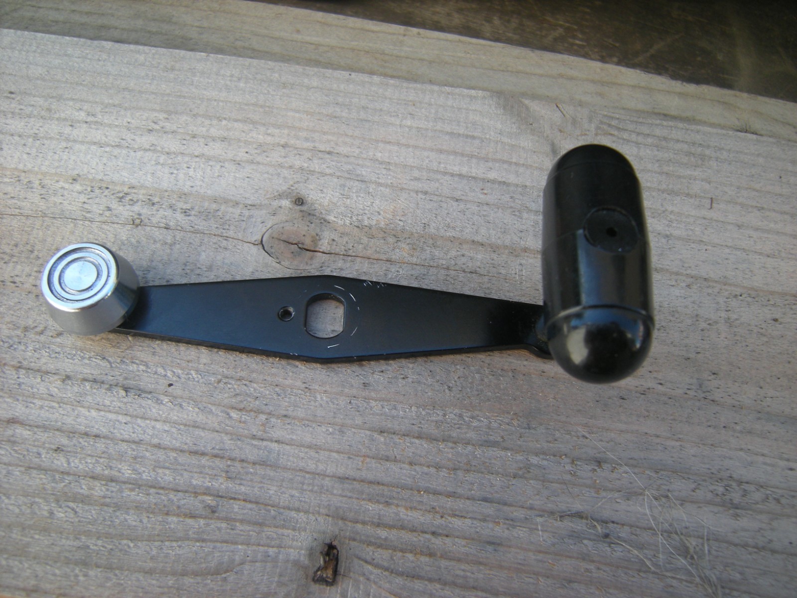 PART 24-330 PENN FISHING REEL HANDLE FOR LEVELWIND MODELS 330GT 330GTi