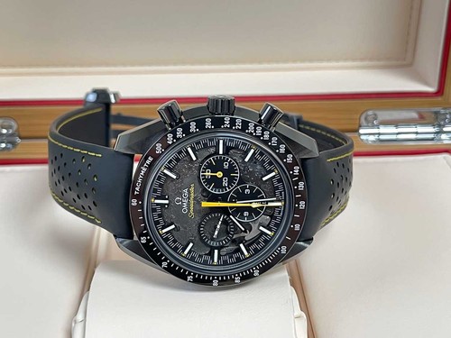 Omega Speedmaster Dark Side of the Moon Apollo 8 BNIB 310.92.44.50.01.001 - Picture 3 of 4
