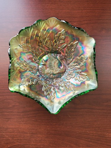 Nice Green Millersburg Carnival Glass Nesting Swan Pattern Ruffled Bowl - Picture 5 of 19