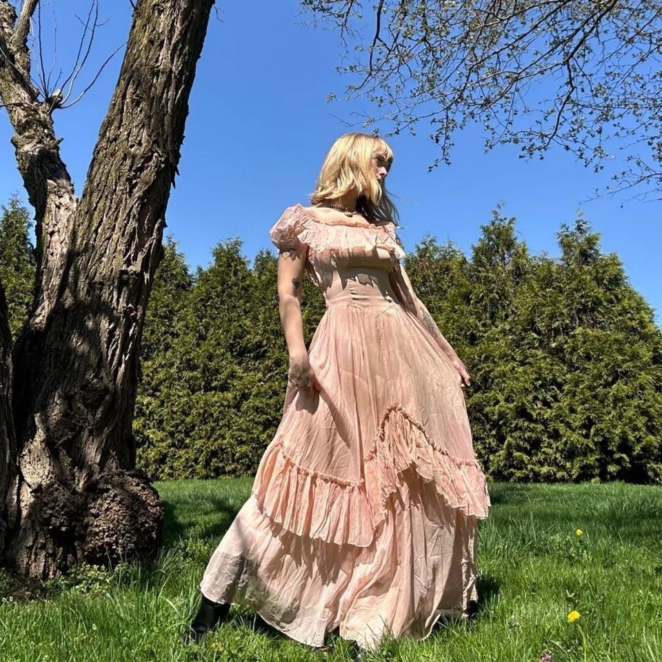 Antique Pink Ruffle Gown - Image 3 of 4