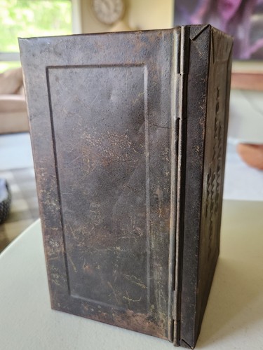 The DIAMOND MATCH Company Metal Hinged BOX HOLDER - Advertising Container - Picture 9 of 17