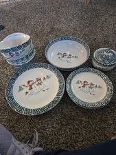 Thomson Pottery Winterland Green Holiday Service For 4 With LG Bowl