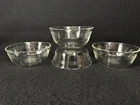 4 Pyrex 464 Custard Cups Ramekins 10 oz Bowls Scalloped Edge 3 Ring