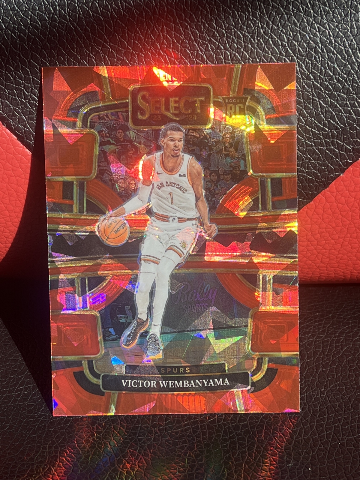Victor Wembanyama 2023-24 Select Concourse Red Cracked Ice Prizm Rookie RC Spurs