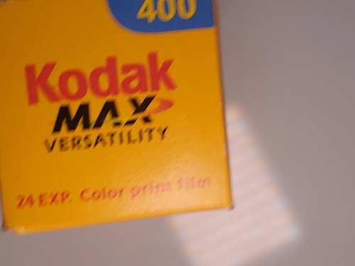 Kodak Max Versatility 400 Film 24 Exposures New Old Stock Exp 6/2004 - Picture 2 of 4