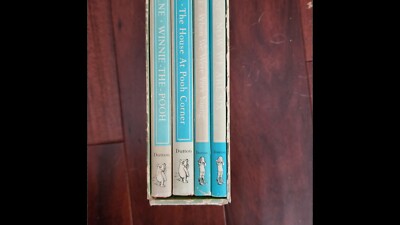 新品　Pooh's Library BOXED-POOHS LIB 4V Pooh's Library: Original Four Volume Slipcased Set | The