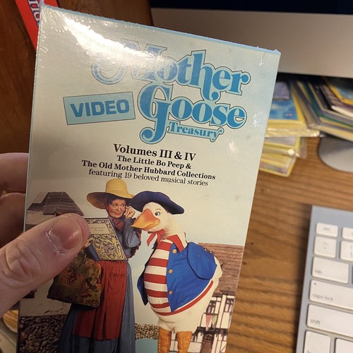 The Mother Goose Video Treasury Volumes III & IV (VHS, 1989) NEW Little Bo Peep - Picture 9 of 10