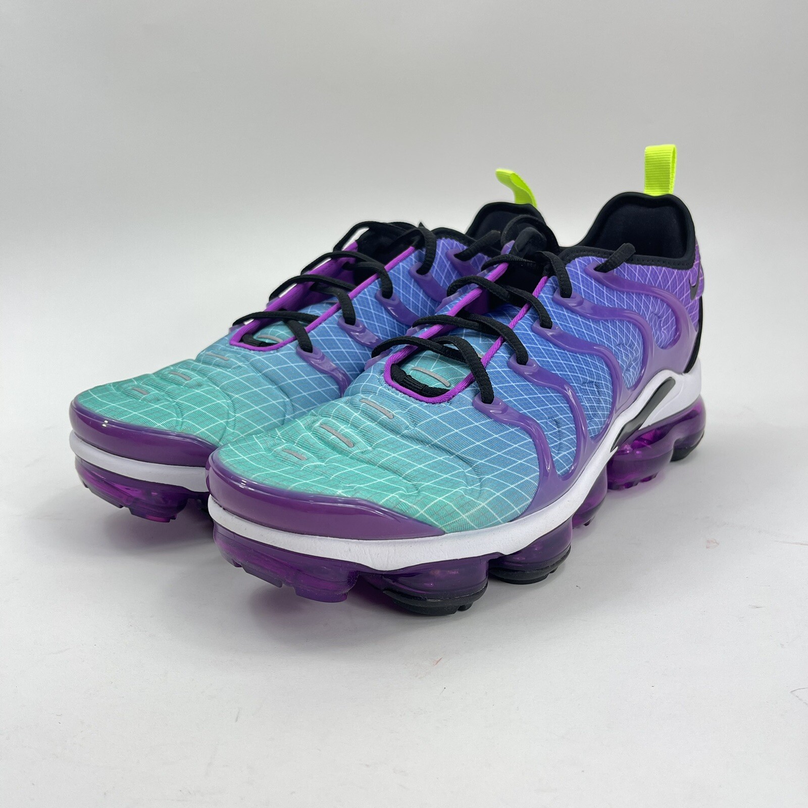 Size 6.5 - Nike Air VaporMax Plus Hyper 