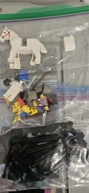 LEGO 6081 King's Mountain Fortress Vintage 1990 58% Complete w/ Baseplate