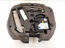MERCEDES-BENZ SLK R172 Wagenheber 0005832202 0005838805 2.14 Diesel 36046241 MERCEDES-BENZ SLK R172 Wagenheber 0005832202 0005838805 2.14 Diesel 36046241