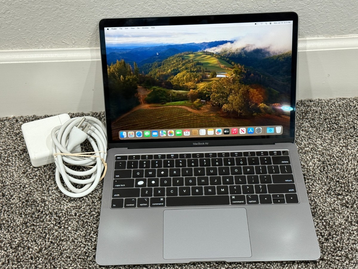 MacBook Air 13 Space Gray 1.6 GHz Intel Core i5 8GB 128GB