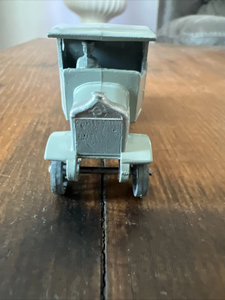 1957- NEAR MINT LESNEY MATCHBOX YESTERYEAR Y6A-OSRAM LAMPS 1916 GREY AEC LORRY - Image 3 of 4