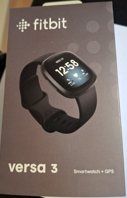 FITBIT VERSA  3   40mm Aluminiumgehäuse mit Silikonarmband in Schwarz
