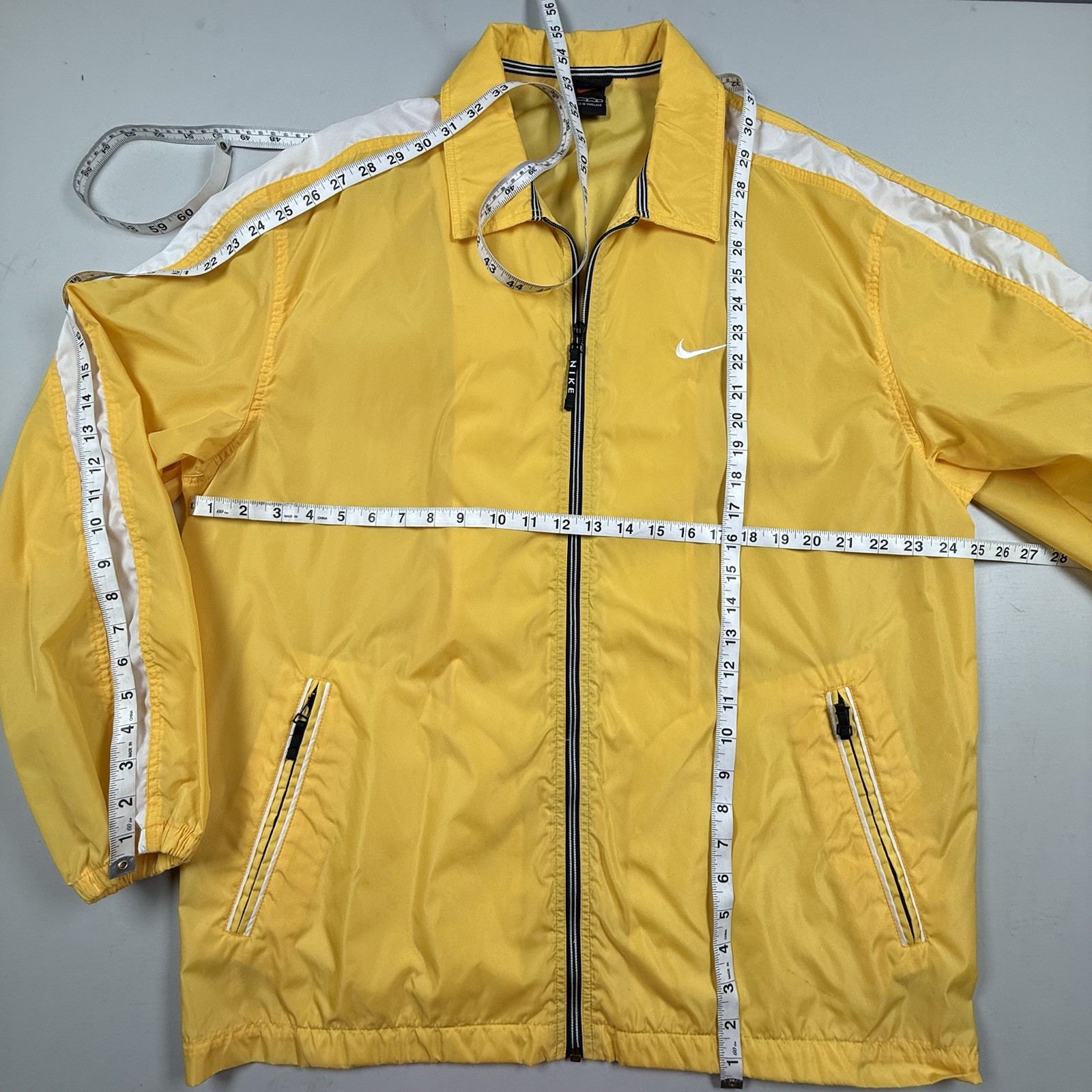 Nike Windrunner Windbreaker Jogging Jacket Vented… - image 4