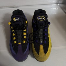 Preços baixos em Nike LeBron James x Air Max 95 NRG Home Team | eBay
