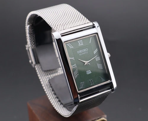 RARE GREEN Vintage Seiko Slim Quartz Gentlemen's Wrist Watch - FREE SHIPPING