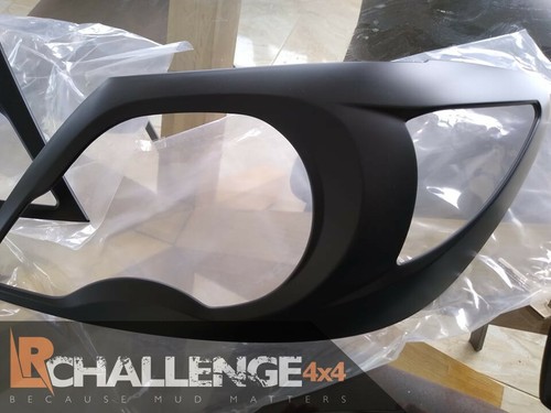 Front Headlight protectors to fit Hilux 2006-2011 Guards Covers Black mk6 - Picture 4 of 5