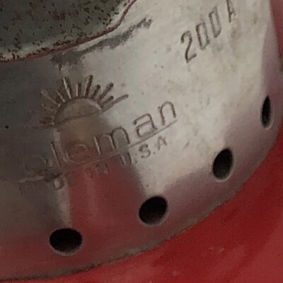 VINTAGE COLEMAN LANTERN 200A - 1970 Single Mantle Camping Red