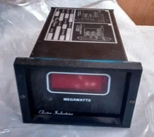 Electro Industries WH-301 Megawatt Meter 120V 10A CT Ratio 2000/5 PT Ratio 2.3:1