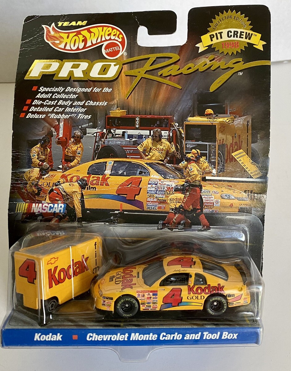 4台まとめて　ナスカー NASCAR hotwheels 1/24 1/64 4台まとめて ナスカー NASCAR hotwheels 1/24 1/64 4台まとめて