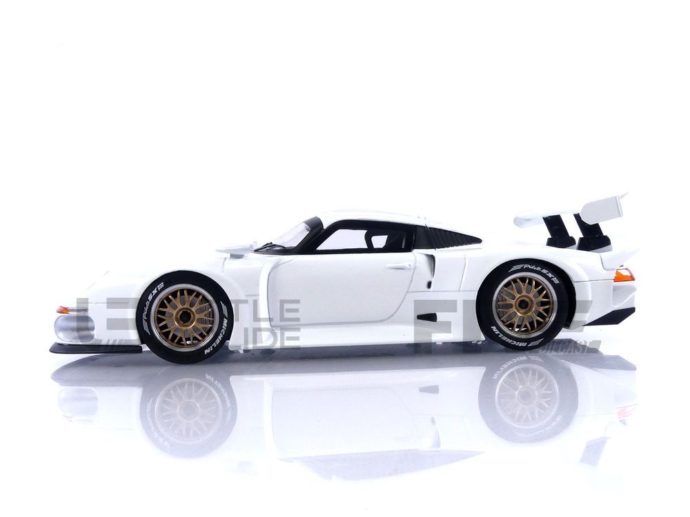 ポルシェ911GT1 finished ボディ ポルシェ911GT1 finished ボディ - メルカリ