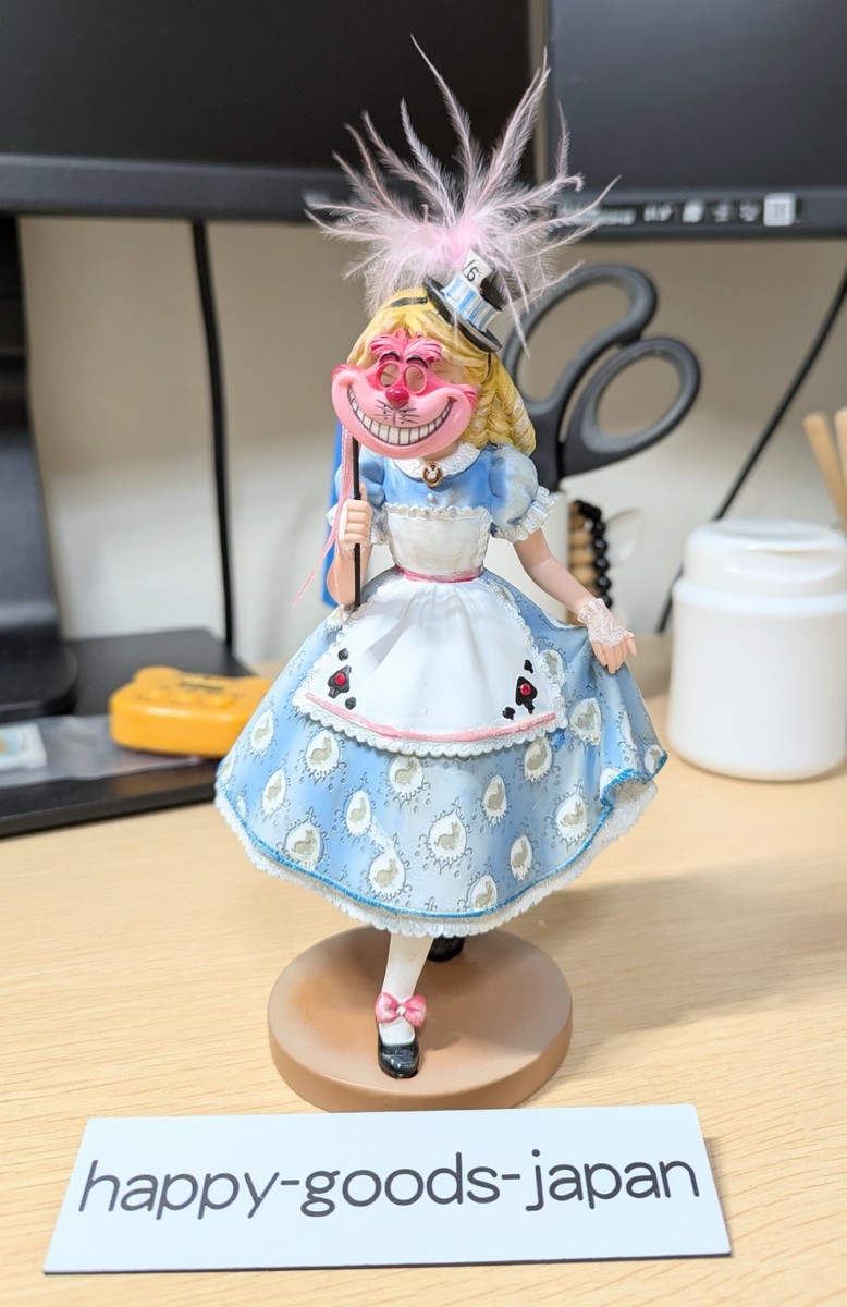 Disney Showcase Couture De Force 65th Anniversary Alice in