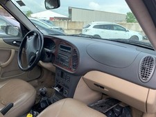 Commodo Saab 9-3