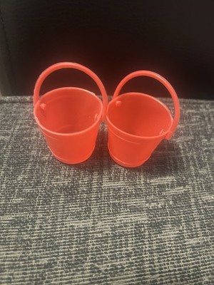 Vintage dolls house Horse Red Bucket x 2 buckets 
