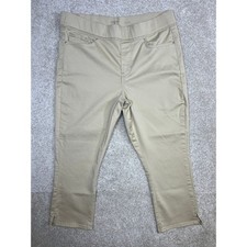 Signature Gold Levi Strauss Totally Shaping Womens Pull On Capris Tan 14 W32