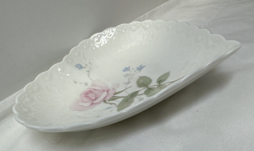 MIKASA PORCELAIN HEART SHAPED BOWL "WITH LOVE" 6" PINK ROSE - Picture 7 of 9