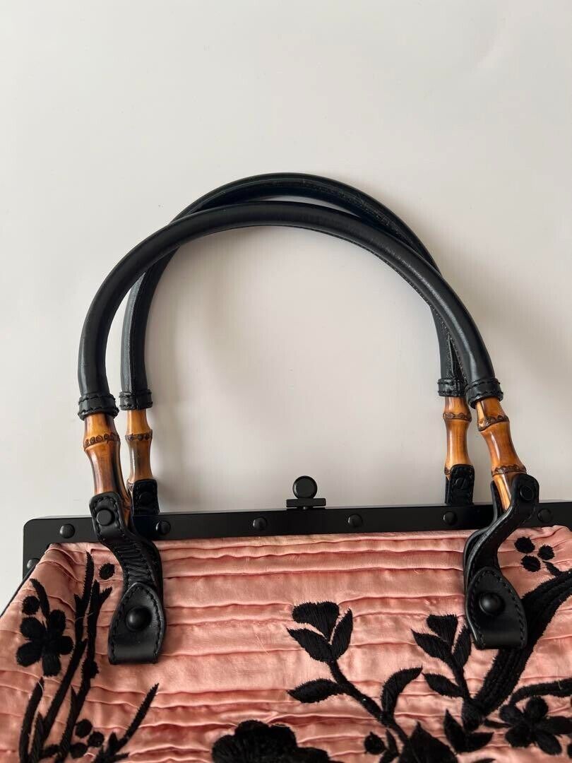 GUCCI SS2003 Tom Ford Handbag Shoulder Bag Pink Black GUCCI SS2003 Tom Ford Handbag Shoulder Bag Pink Black