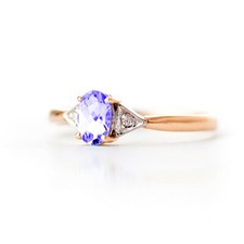 14K. SOLID GOLD RING WITH DIAMONDS & TANZANIT...