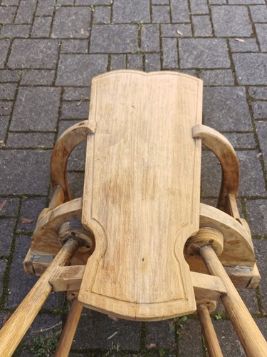 Massiver Holzstuhl (Einzelstück) - Bild 4 von 9