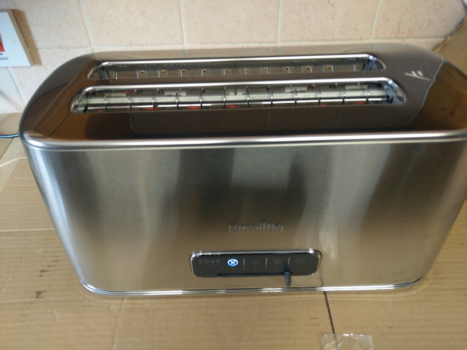 Breville VTR02301 Edge 4Slice Toaster Extra Long Slots HighLift eBay