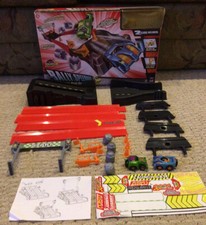 LANARD TOYS - RALLY SPEEDWAY - HEAD TO HEAD RACING CHALLENGE - SUPER SHOTS NANO