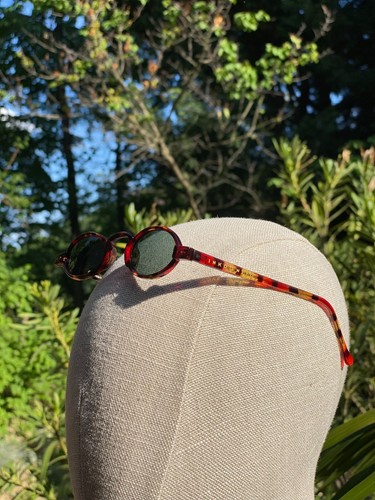 Inkognito x Polaroid Sonnenbrille – Bordeaux Vintage-Style, Oval, Unisex