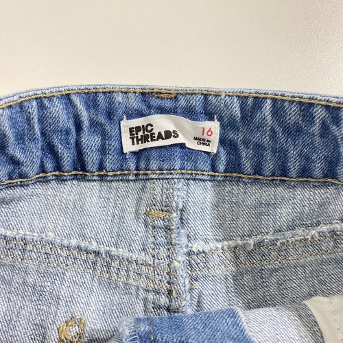 Epic Threads Pantalones cortos de mezclilla para niña talla 16 - Imagen 4 de 7