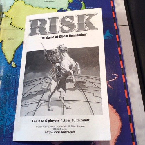 VINTAGE Risk Board Game COMPLETE 1998 Classic War Strategy Miniatures Figures - Picture 5 of 8