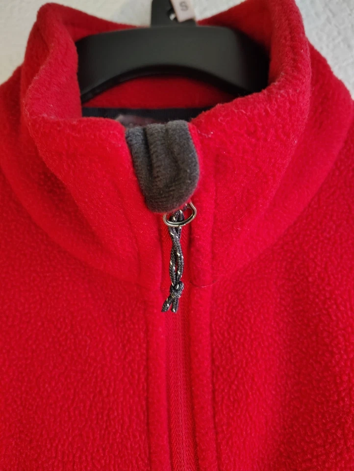 Suéter Buc-ees Beaver Xs para mujer manga larga rojo con un dibujo de castor en la parte delantera Foto 4 de 4