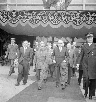 President Ho Chi Minh was received by French delegation upon arriv- Old Photo