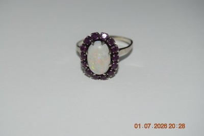 10K VINTAGE DAMENRING WEISSGOLD/OVALSCHLIFF/OPAL/RUBIN (GRÖSSE 10) 5,11 GRAMM..
