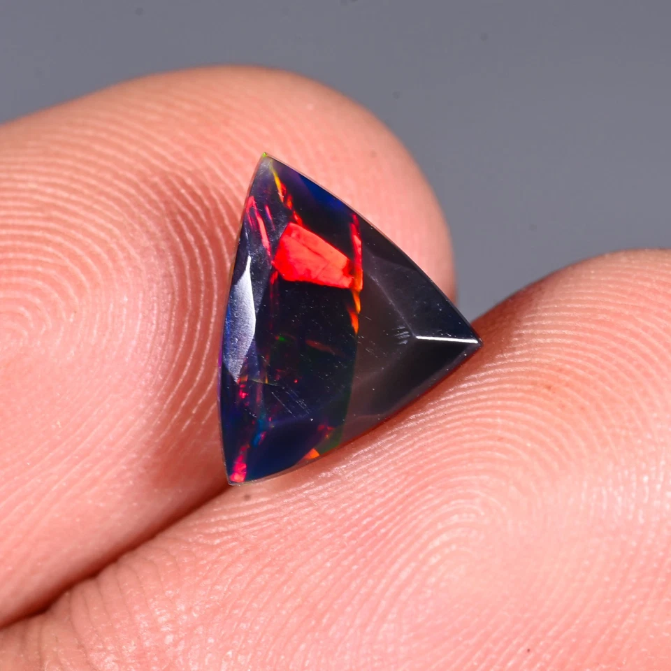 Ethiopian Faceted Opal, Natural Black Fire Opal Gemstone Jewelry Making 0.60 CT - Image 2 of 4