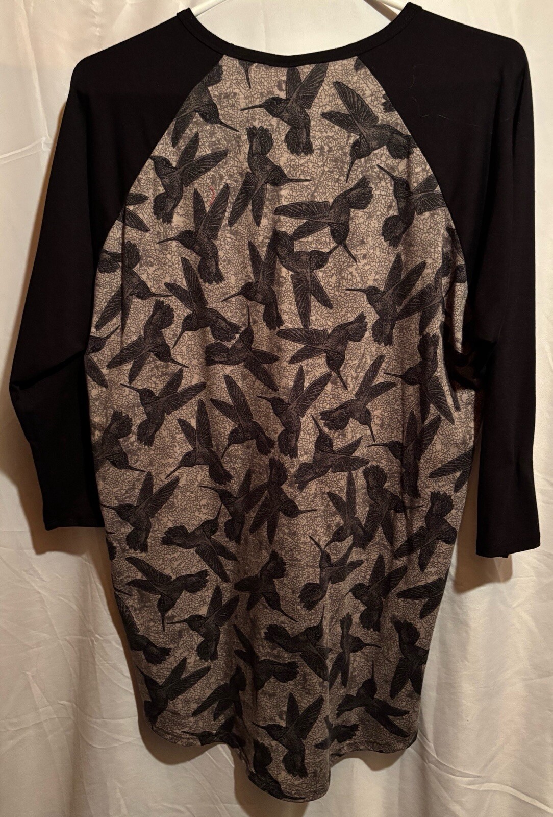 LulaRoe Womens L Large Hummingbird Black Gray Long Sleeve Pullover ...
