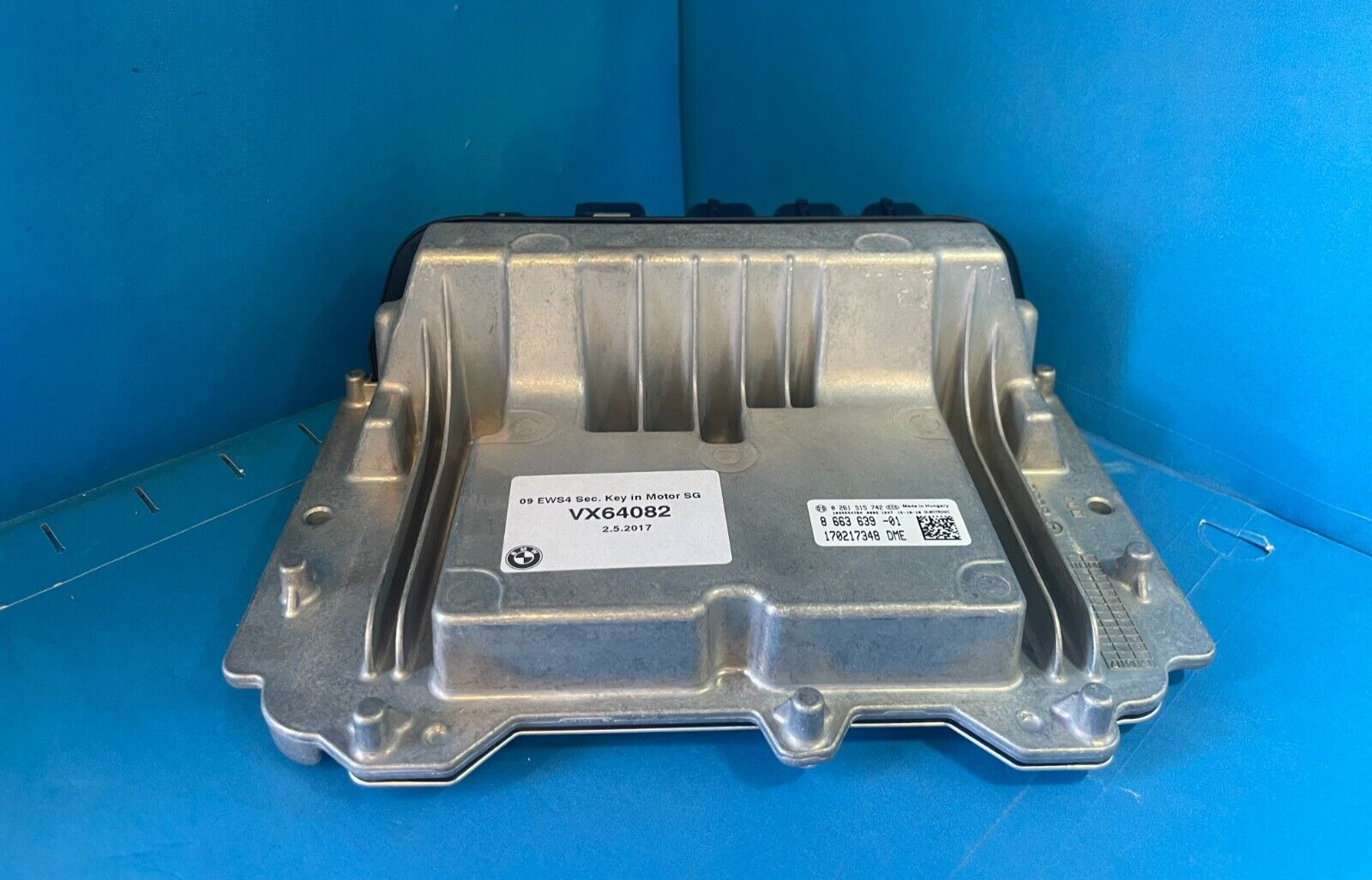 2014 - 2017 BMW  I8 GASOLINE ENGINE CONTROL MODULE UNIT ECU ECM 8663639 -01 OEM