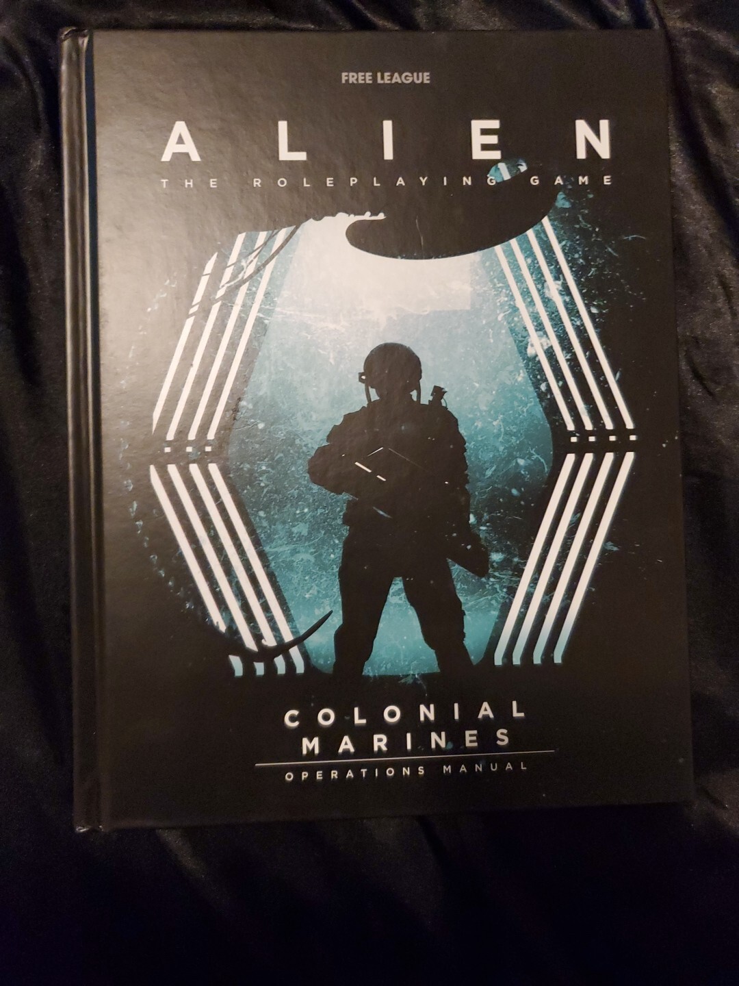 ALIEN Roleplaying Game Bulk Set, 4 Books/Gameboard, Dice