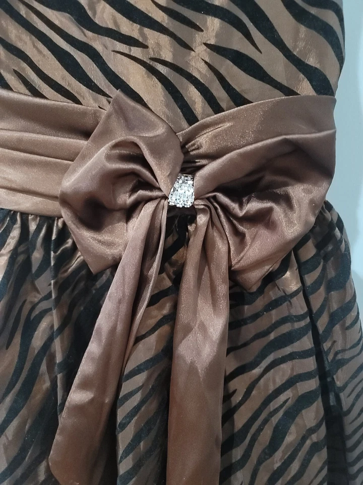 Vestido/vestido de fiesta KIDS DREAM para niñas jóvenes talla 7/8 marrón estampado de cebra Foto 2 de 4