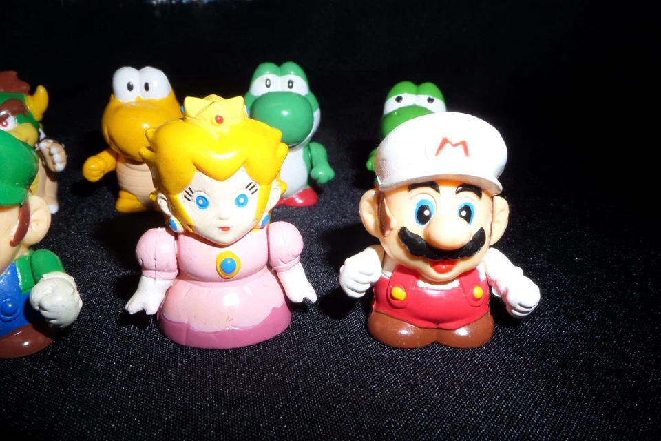 Full Set of 9 Super Mario World Bandai FB Figures Vintage Nintendo Gashapon 1993 - Image 3 of 4