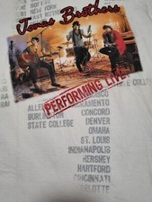 Vtg Authentic Jonas Brothers Preforming Live Concert Tee Size Tween Xl 14/16